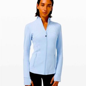 lululemon define jacket size 6. Light blue, very soft and comfortable:)